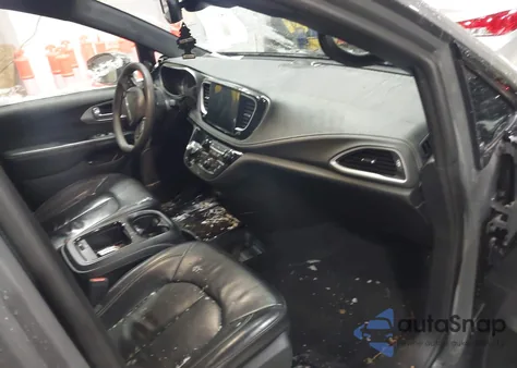 2022 Chrysler Pacifica Hybrid Touring L z USA, uszkodzony, nr VIN 2C4RC1L75NR127370